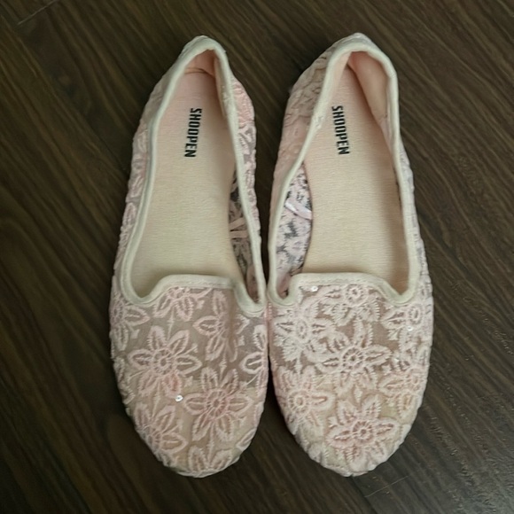 Shoes - Women Pink Flats 5.5